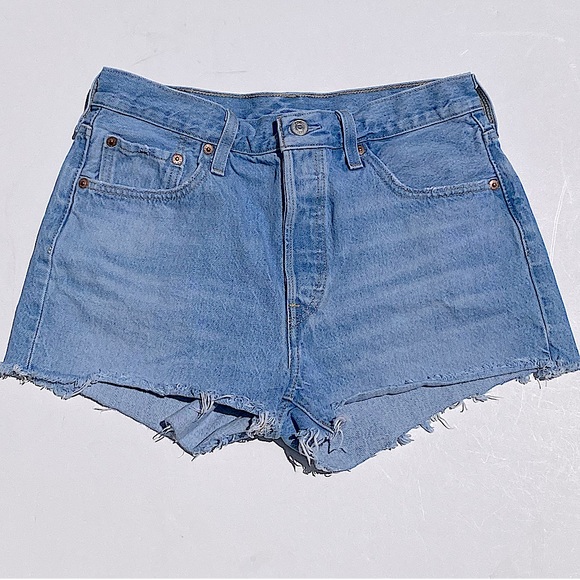 LEVI’s 501 Cutoff Denim Shorts - Picture 2 of 5